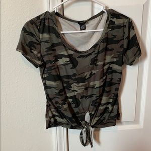 M Camo Cropped T-Shirt with Front Ties